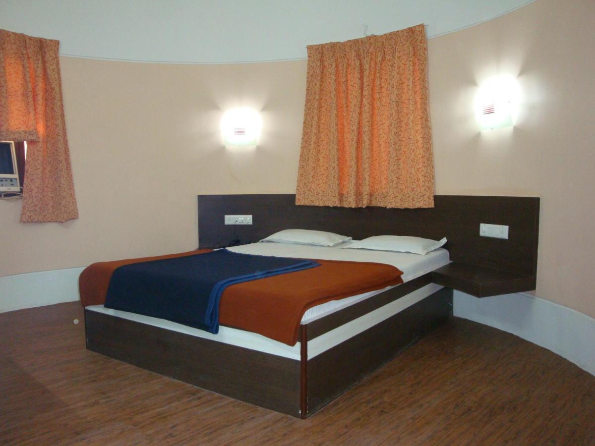 Hotel Tapovan Nashik Zewnętrze zdjęcie